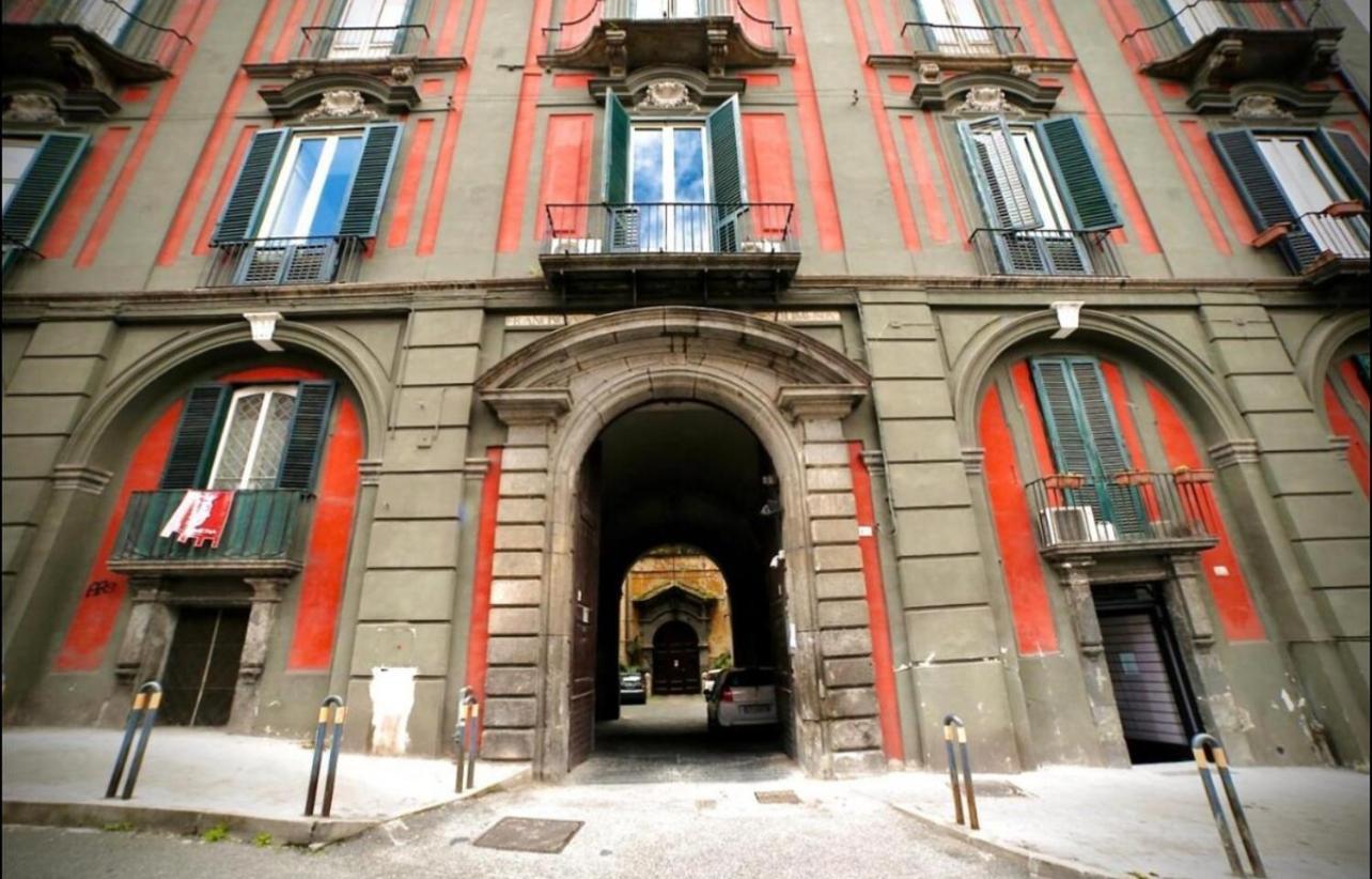 Casa Diva A 5 Passi Dal Museo Archeologico Apartamento Nápoles Exterior foto